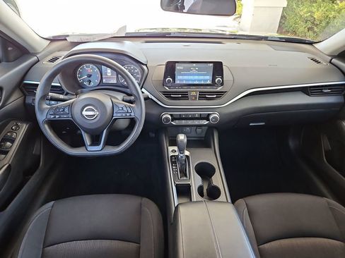 Used 2023 Nissan Altima 2.5 S image 9