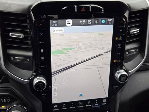 Certified 2024 RAM 2500 Big Horn w/ Level 2 Equipment Group image 18