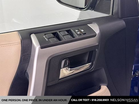 Used 2020 Toyota 4Runner Limited AWD/4WD image 18
