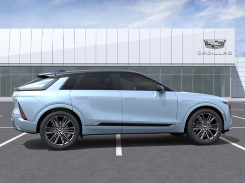 New 2026 Cadillac Lyriq V w/ LPO, Floor Liner Package image 33