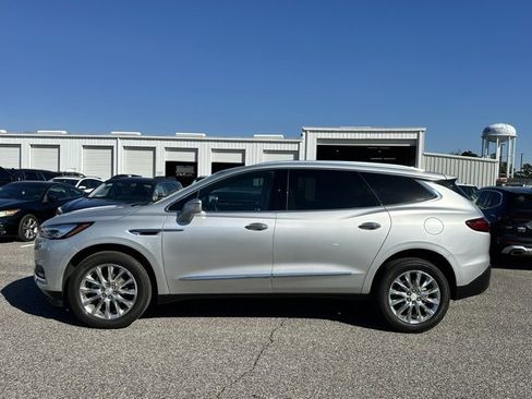 Used 2019 Buick Enclave Essence image 5