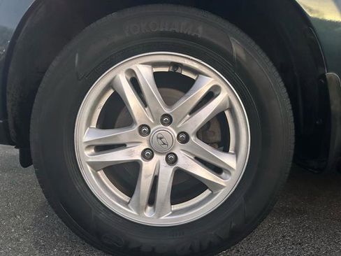 Used 2010 Hyundai Santa Fe GLS image 23