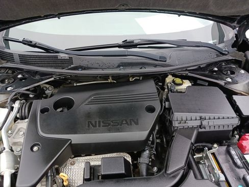 Used 2016 Nissan Altima 2.5 SV w/ Convenience Package image 14