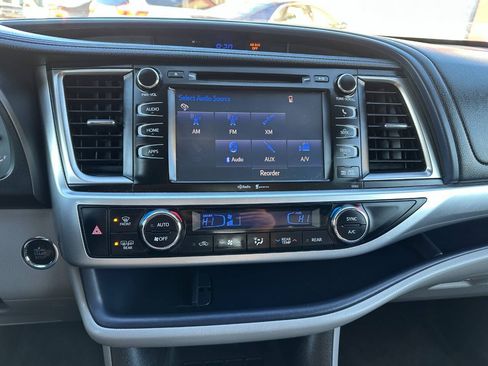 Used 2015 Toyota Highlander XLE AWD/4WD image 49