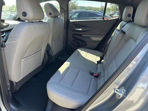 New 2025 Buick Envista Avenir image 14