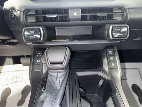 New 2026 Toyota RAV4 XSE w/ Weather Package AWD/4WD image 28