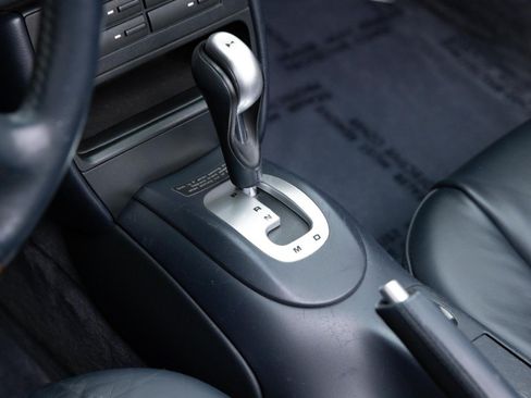 Used 2000 Porsche 911 Cabriolet image 18
