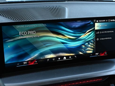 Certified 2025 BMW M240i Coupe image 30