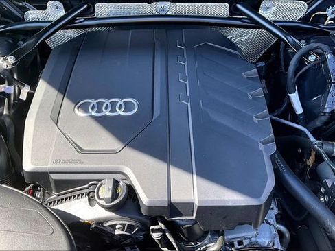 Used 2025 Audi Q5 2.0T Premium Plus w/ Premium Plus Package AWD/4WD image 30