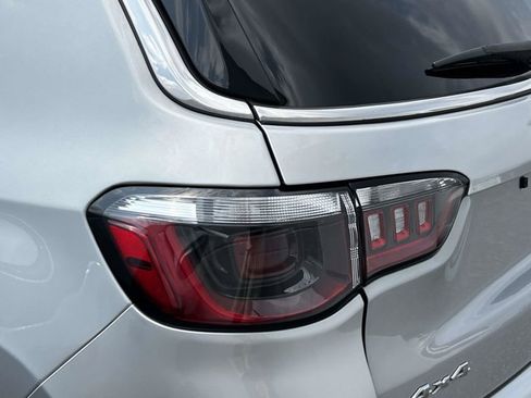 Certified 2024 Jeep Compass Latitude AWD/4WD image 9