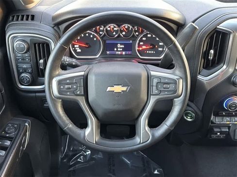 Used 2022 Chevrolet Silverado 1500 LT image 12