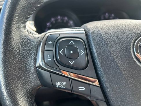 Used 2013 Toyota Avalon XLE FWD image 22