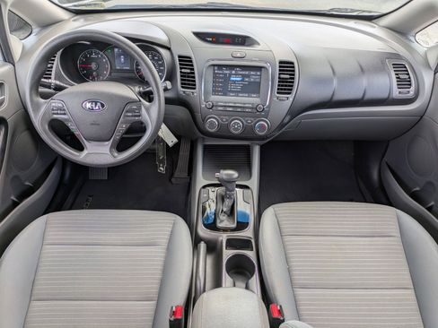 Certified 2018 Kia Forte LX w/ LX Popular Package image 11