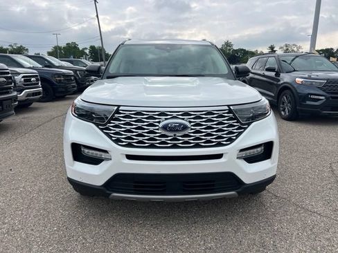 Certified 2023 Ford Explorer Platinum w/ Technology Package AWD/4WD image 2