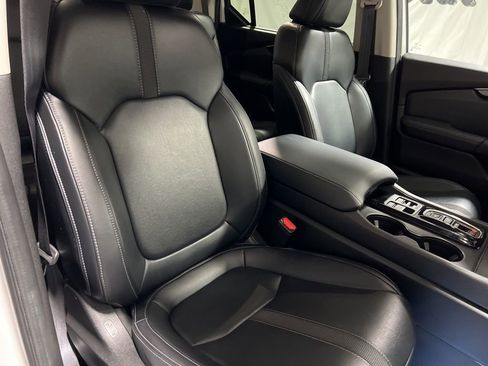 Used 2023 Honda Pilot EX-L image 10