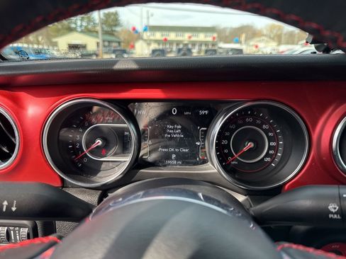 Certified 2022 Jeep Gladiator Rubicon w/ LED Lighting Group image 11