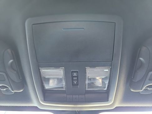 Used 2013 Dodge Challenger R/T image 26