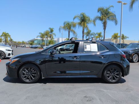 Used 2025 Toyota Corolla SE w/ SE Package FWD image 7
