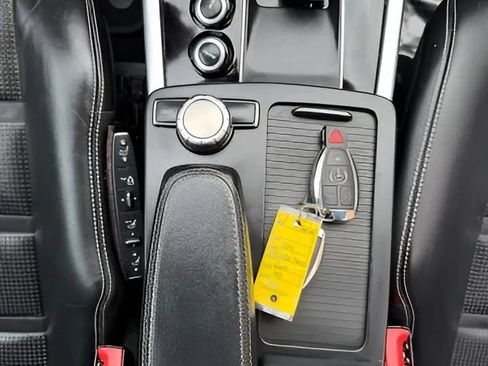 Used 2014 Mercedes-Benz E 63 AMG S-Model image 33