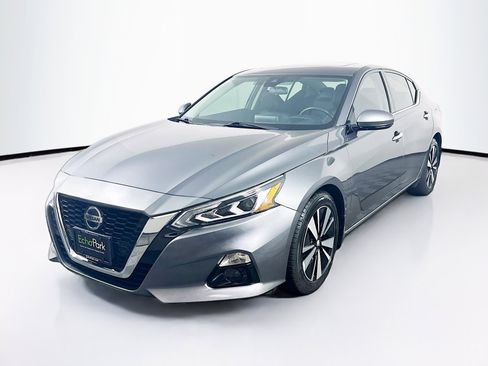 Used 2021 Nissan Altima 2.5 SL image 3