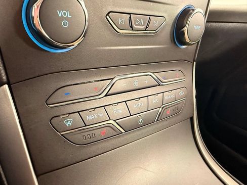Used 2020 Ford Edge SEL w/ Convenience Package AWD/4WD image 42