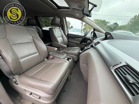 Used 2013 Honda Odyssey EX-L image 17