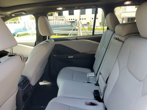 Used 2025 Lexus TX 350 FWD w/ Technology Package image 11