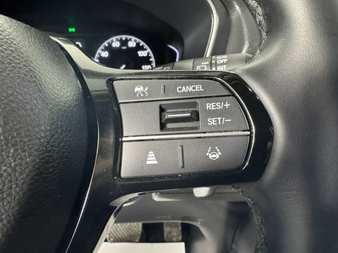 Used 2025 Honda Pilot EX-L image 16