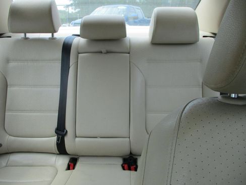 Used 2015 Volkswagen Jetta SE FWD image 15