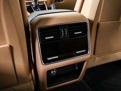 Certified 2023 Porsche Cayenne Turbo w/ Assistance Package image 22