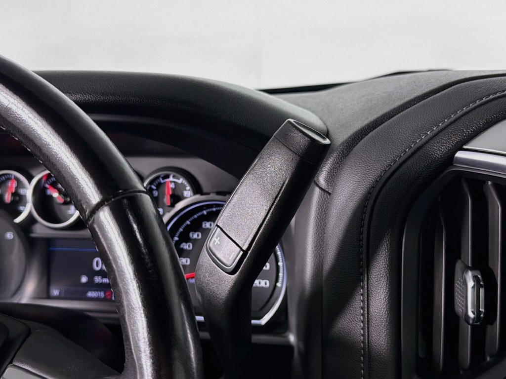 Used 2021 Chevrolet Silverado 1500 LT Trail Boss w/ Bed Protection Package AWD/4WD image 16