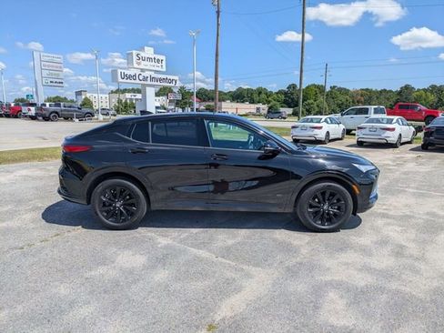 Used 2025 Buick Envista Sport Touring FWD image 2