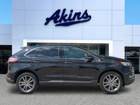 Certified 2019 Ford Edge Titanium FWD image 1