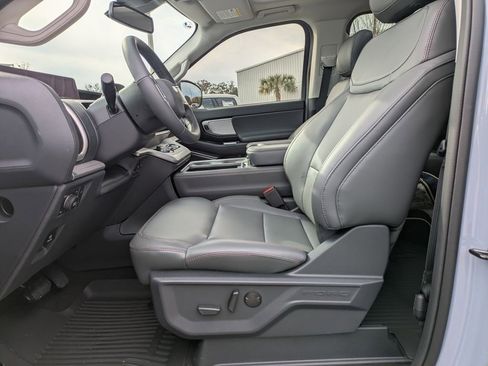 New 2025 Ford Expedition Max Active image 17