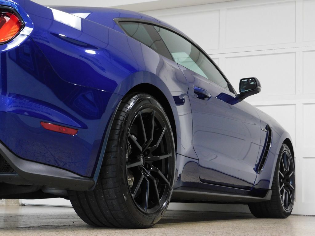 Used 2016 Ford Mustang Shelby GT350 w/ Technology Package RWD image 76