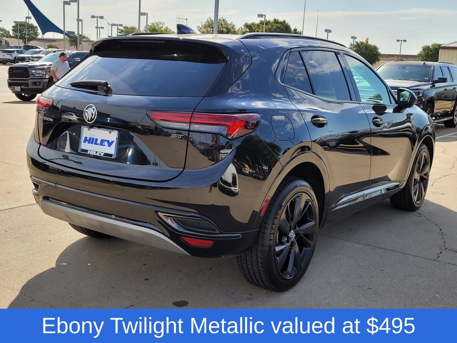 Used 2023 Buick Envision Essence w/ Sport Touring Package FWD image 4