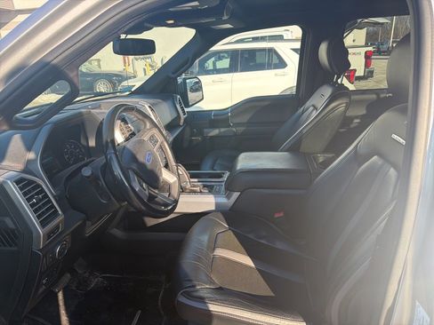 Used 2019 Ford F150 Platinum w/ Equipment Group 701A Luxury image 3