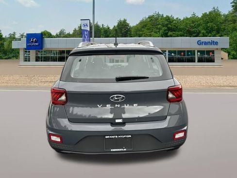 New 2026 Hyundai Venue SEL FWD image 5