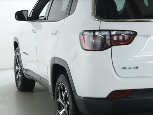 Used 2025 Jeep Compass Limited AWD/4WD image 48