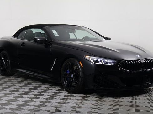 Used 2022 BMW M850i xDrive Convertible image 3