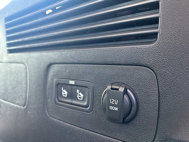 Used 2025 Kia Sorento S w/ Panoramic Sunroof Package FWD image 8