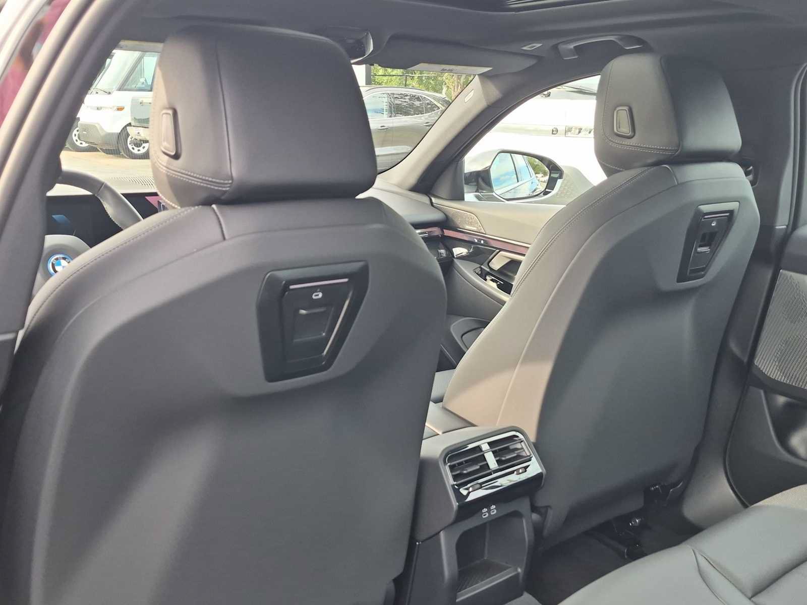 Used 2026 BMW i5 eDrive40 w/ Premium Package AWD/4WD image 19