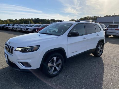 Certified 2022 Jeep Cherokee Limited image 9