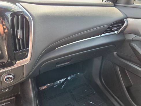 Used 2023 Chevrolet Traverse LT FWD image 29