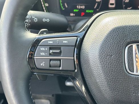 Used 2025 Honda Accord Touring image 7