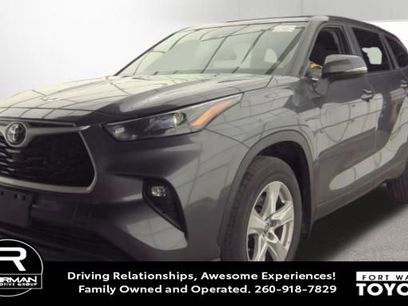 Used 2024 Toyota Highlander LE