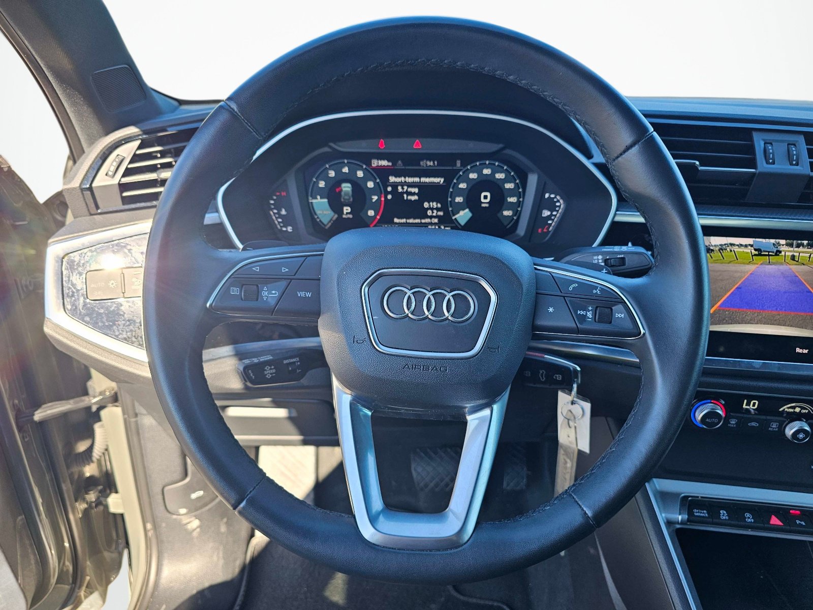 Used 2025 Audi Q3 2.0T Premium AWD/4WD image 19