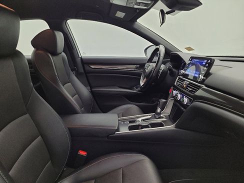 Used 2020 Honda Accord Sport image 21