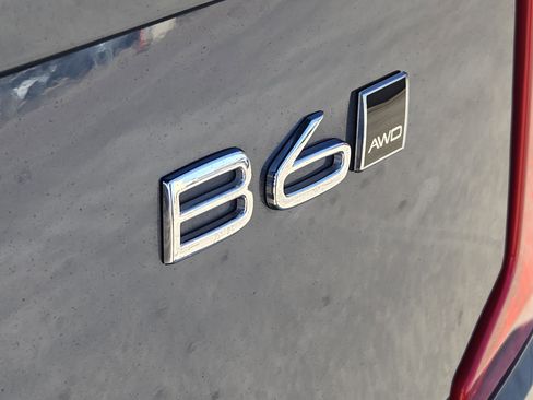 Used 2025 Volvo XC90 B6 Ultra w/ Protection Package Premier image 21