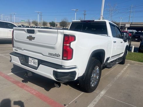 Used 2024 Chevrolet Silverado 2500 High Country w/ High Country Premium Package image 6